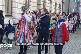 V Jablunkově obnovili tradici, centrem prošel masopustní průvod