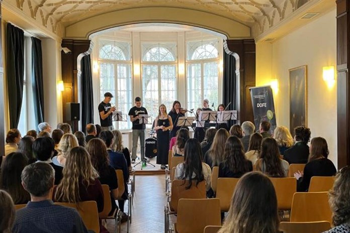 Skoro třicítka mladých lidí z Karlovarského kraje získala prestižní ocenění DofE