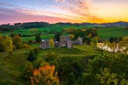 Jižní Čechy zažily velmi úspěšnou turistickou sezónu: Letní návštěvnost drží čísla z minulého roku