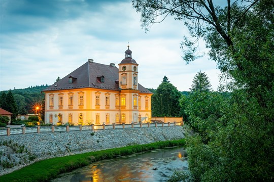 Štěnovický zámek ožije jarem: Přijďte na Velikonoční jarmark plný dobrot a historie
